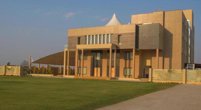 Hotel The Celestial Park, Bhopal Zewnętrze zdjęcie
